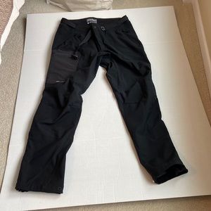 Eddie Bauer Womens Large Fleece Lined Athletic Hiking Pants Black. First Ascent